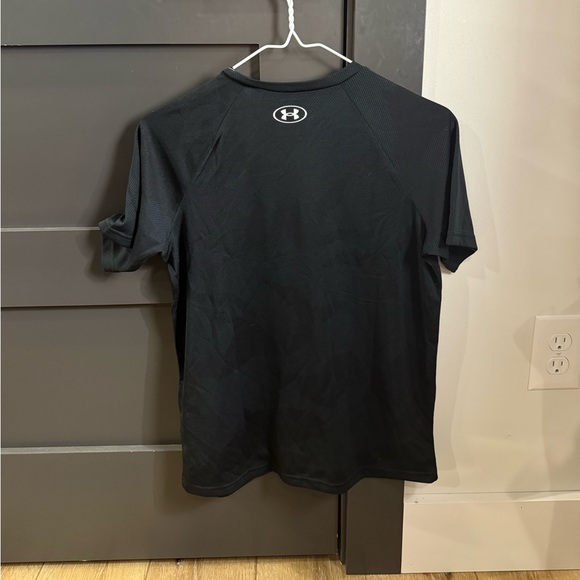 Under Armour Heatgear Loose Short Sleeve Shirt Youth Large Black - Picture 3 of 8